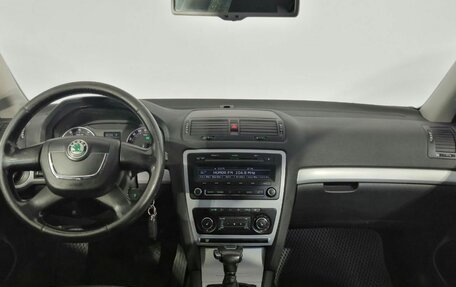 Skoda Octavia, 2011 год, 800 000 рублей, 17 фотография