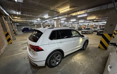 Volkswagen Tiguan II, 2021 год, 4 050 000 рублей, 4 фотография