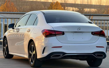 Mercedes-Benz A-Класс, 2022 год, 2 300 000 рублей, 4 фотография