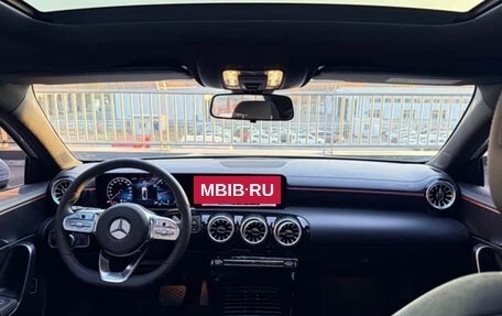 Mercedes-Benz A-Класс, 2022 год, 2 300 000 рублей, 7 фотография