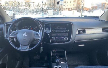 Mitsubishi Outlander III рестайлинг 3, 2012 год, 1 749 000 рублей, 5 фотография