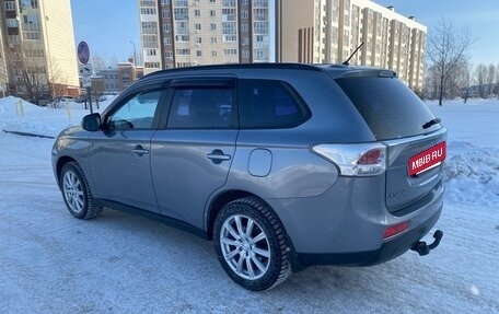 Mitsubishi Outlander III рестайлинг 3, 2012 год, 1 749 000 рублей, 4 фотография