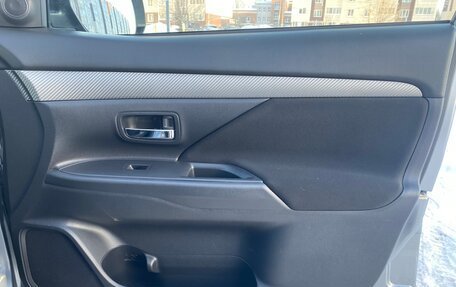 Mitsubishi Outlander III рестайлинг 3, 2012 год, 1 749 000 рублей, 14 фотография