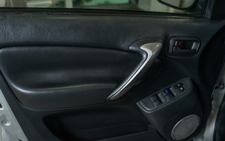 Toyota RAV4, 2004 год, 870 000 рублей, 13 фотография