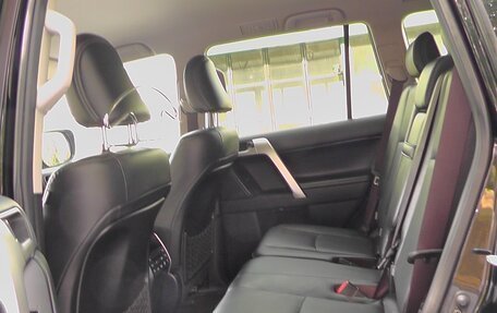 Toyota Land Cruiser Prado 150 рестайлинг 2, 2018 год, 7 600 000 рублей, 4 фотография