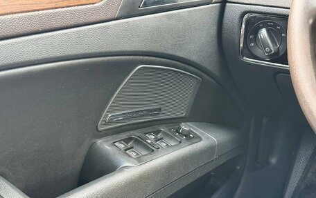 Skoda Superb III рестайлинг, 2012 год, 1 299 000 рублей, 19 фотография