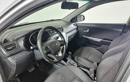 KIA Rio III рестайлинг, 2013 год, 890 000 рублей, 20 фотография