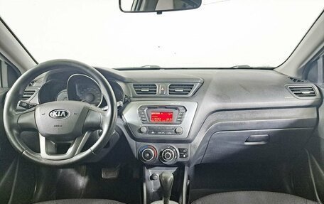 KIA Rio III рестайлинг, 2013 год, 890 000 рублей, 17 фотография