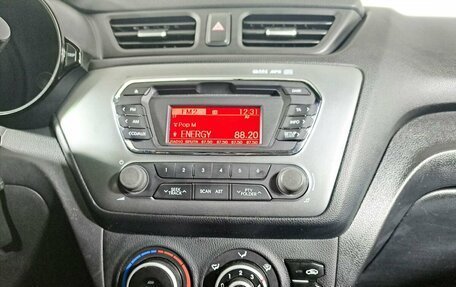 KIA Rio III рестайлинг, 2013 год, 890 000 рублей, 18 фотография