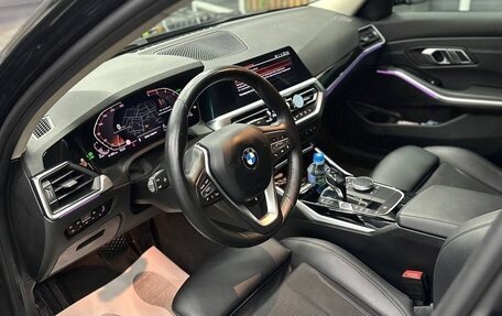 BMW 3 серия, 2020 год, 3 990 000 рублей, 10 фотография