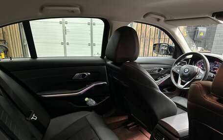 BMW 3 серия, 2020 год, 3 990 000 рублей, 12 фотография