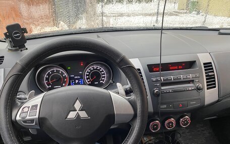 Mitsubishi Outlander III рестайлинг 3, 2011 год, 1 150 000 рублей, 7 фотография