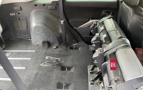 Mitsubishi Outlander III рестайлинг 3, 2011 год, 1 150 000 рублей, 11 фотография