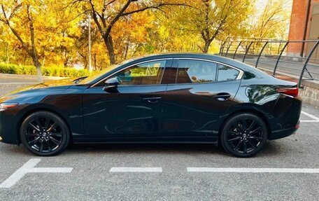 Mazda 3, 2021 год, 1 990 000 рублей, 3 фотография