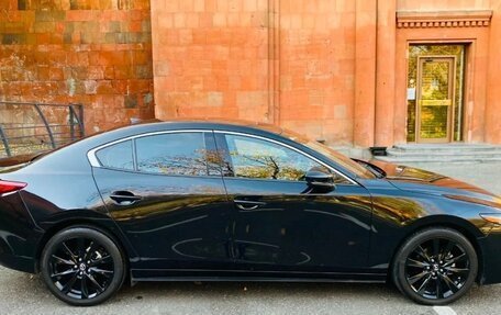 Mazda 3, 2021 год, 1 990 000 рублей, 4 фотография