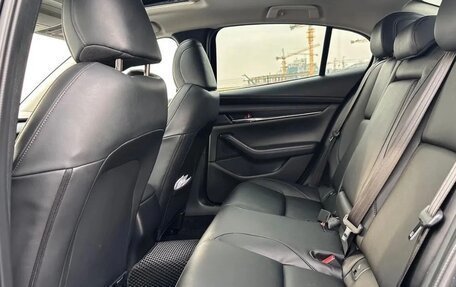 Mazda 3, 2021 год, 1 990 000 рублей, 9 фотография