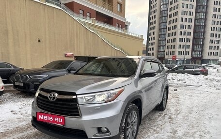 Toyota Highlander III, 2014 год, 3 000 000 рублей, 2 фотография