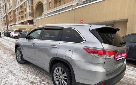 Toyota Highlander III, 2014 год, 3 000 000 рублей, 8 фотография