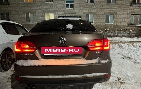 Volkswagen Jetta VI, 2012 год, 899 000 рублей, 16 фотография