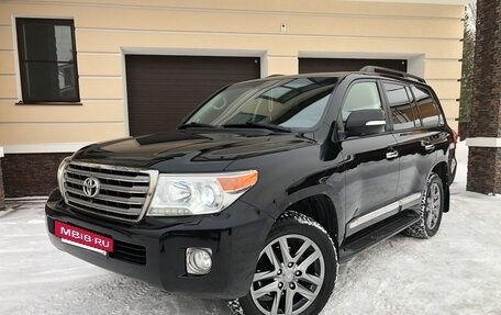 Toyota Land Cruiser 200, 2014 год, 4 450 000 рублей, 2 фотография