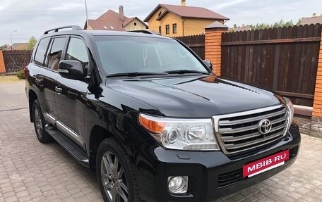 Toyota Land Cruiser 200, 2014 год, 4 450 000 рублей, 14 фотография