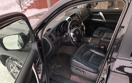 Toyota Land Cruiser 200, 2014 год, 4 450 000 рублей, 22 фотография