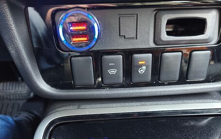 Mitsubishi Outlander III рестайлинг 3, 2018 год, 1 730 000 рублей, 16 фотография