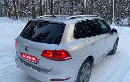 Volkswagen Touareg III, 2011 год, 1 680 000 рублей, 16 фотография