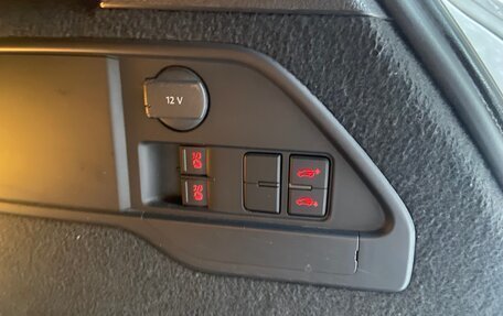 Volkswagen Touareg III, 2011 год, 1 680 000 рублей, 35 фотография