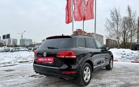 Volkswagen Touareg III, 2011 год, 1 800 000 рублей, 4 фотография