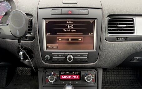 Volkswagen Touareg III, 2011 год, 1 800 000 рублей, 8 фотография