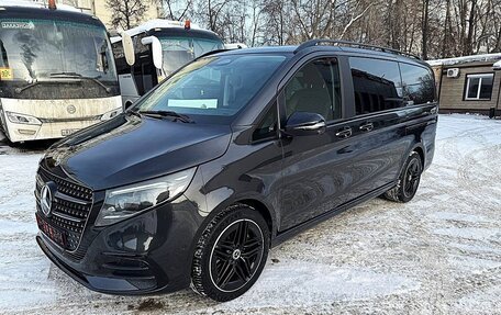 Mercedes-Benz V-Класс, 2024 год, 10 300 000 рублей, 3 фотография