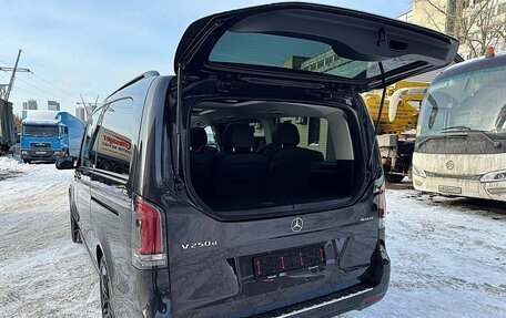 Mercedes-Benz V-Класс, 2024 год, 10 300 000 рублей, 8 фотография