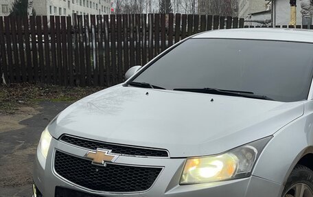 Chevrolet Cruze II, 2011 год, 630 000 рублей, 3 фотография