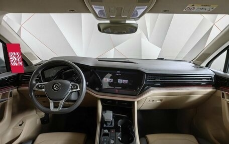 Volkswagen Touareg III, 2019 год, 5 240 000 рублей, 13 фотография