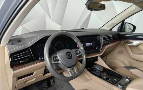 Volkswagen Touareg III, 2019 год, 5 240 000 рублей, 18 фотография