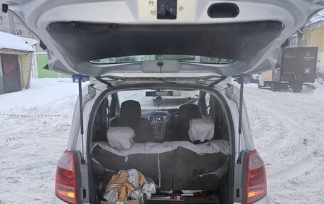 Toyota Ractis I, 2007 год, 490 000 рублей, 8 фотография