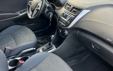 Hyundai Solaris II рестайлинг, 2016 год, 985 000 рублей, 13 фотография