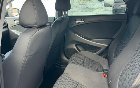 Hyundai Solaris II рестайлинг, 2016 год, 985 000 рублей, 11 фотография