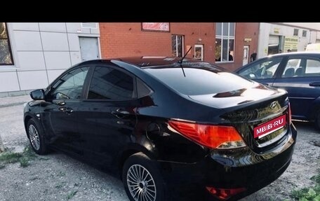 Hyundai Solaris II рестайлинг, 2016 год, 985 000 рублей, 23 фотография