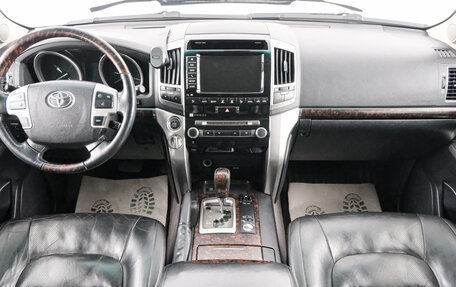 Toyota Land Cruiser 200, 2013 год, 4 699 000 рублей, 10 фотография