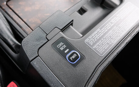 Toyota Land Cruiser 200, 2013 год, 4 699 000 рублей, 19 фотография