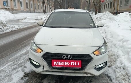 Hyundai Solaris II рестайлинг, 2019 год, 690 000 рублей, 3 фотография