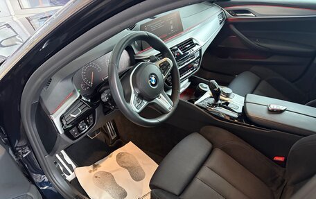 BMW 5 серия, 2019 год, 4 100 000 рублей, 3 фотография