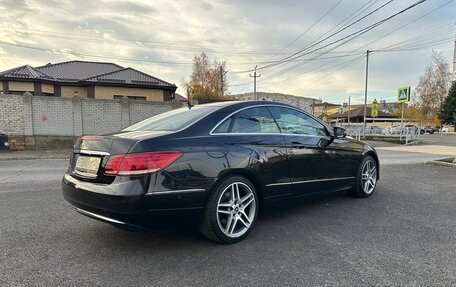Mercedes-Benz E-Класс, 2014 год, 1 950 000 рублей, 4 фотография