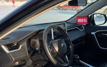 Toyota RAV4, 2020 год, 3 250 000 рублей, 9 фотография