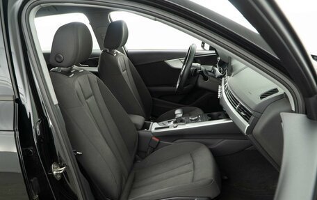 Audi A4, 2018 год, 2 274 444 рублей, 8 фотография