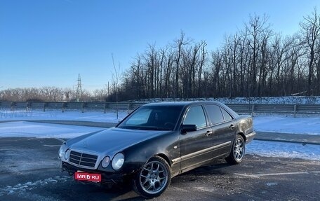 Mercedes-Benz E-Класс, 1998 год, 400 000 рублей, 1 фотография
