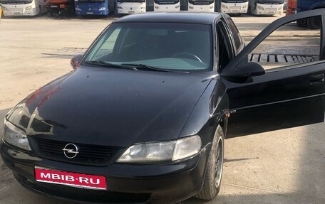 Opel Vectra B рестайлинг, 1998 год, 140 000 рублей, 1 фотография