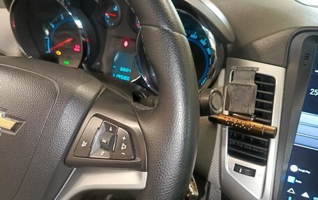 Chevrolet Cruze II, 2011 год, 930 000 рублей, 18 фотография